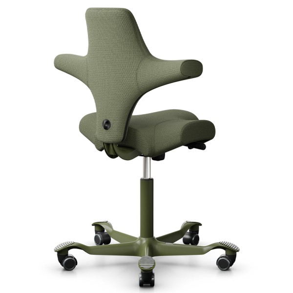 HAG Capisco 8106 mit Designstoff Sirdal in Grün - Gestell Moss grey