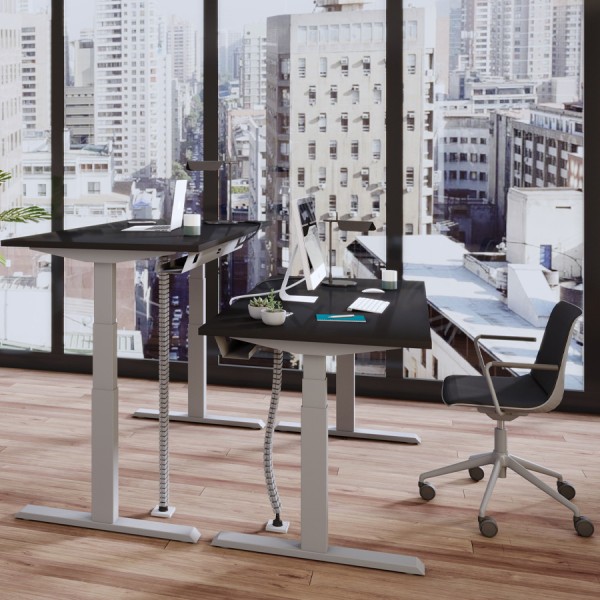 Actiforce Schreibtisch Steelforce SLS 670 PRO - Gestell silber - Platte schwarz - Beispielbild