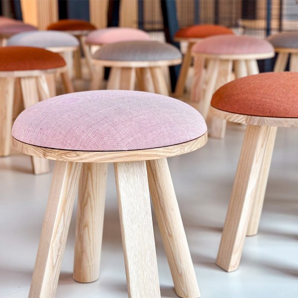 BuzziSpace BuzziMilk Sitzhocker 